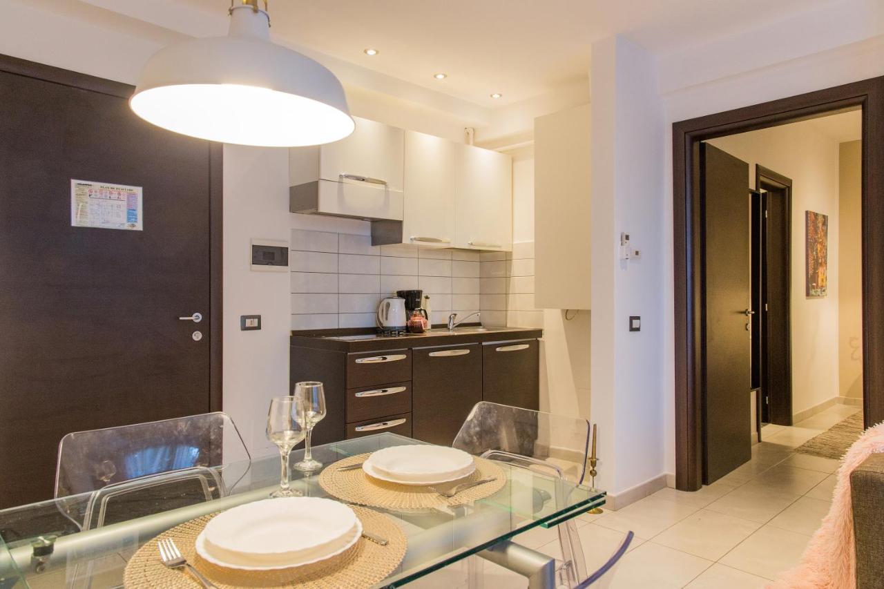 One Love Metropolitan Apartment Bucarest Exterior foto